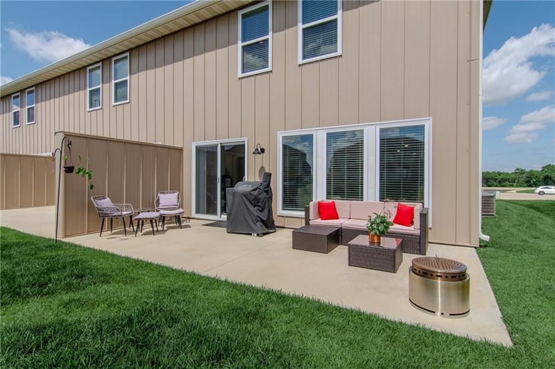 82 A 361 Rd, Warrensburg, MO 64093