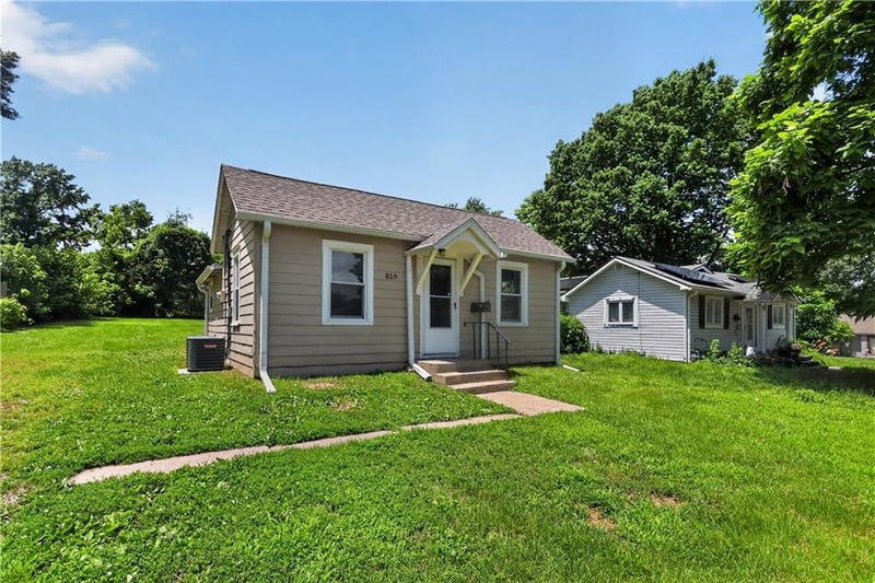 816 Logan Ave, Independence, MO 64050