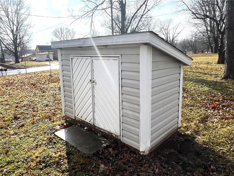 501 Cherry St, Otterville, MO 65348