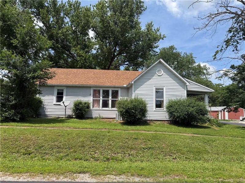 501 Cherry St, Otterville, MO 65348