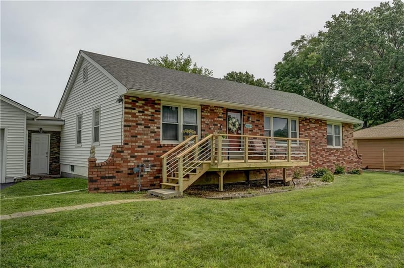 9004 E 31st St, Kansas City, MO 64129
