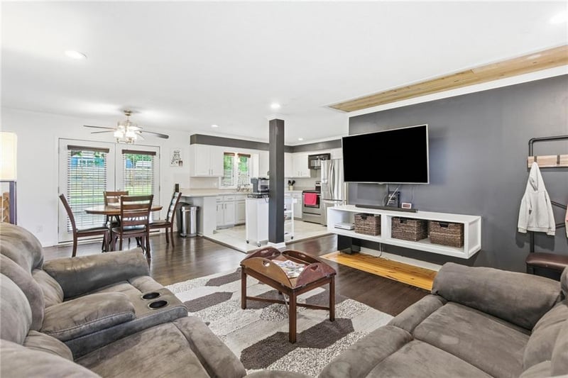 8727 Goddard St, Overland Park, KS 66214