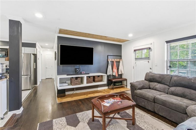 8727 Goddard St, Overland Park, KS 66214