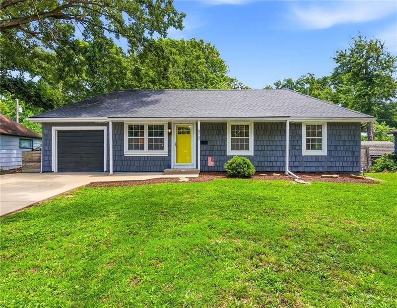 8727 Goddard St, Overland Park, KS 66214