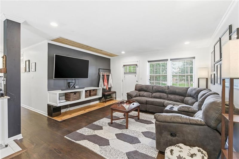 8727 Goddard St, Overland Park, KS 66214
