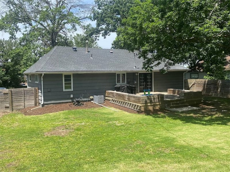8727 Goddard St, Overland Park, KS 66214