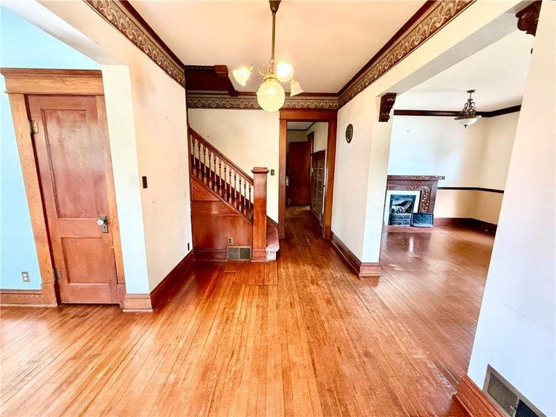 210 Grand Ave, Maryville, MO 64468