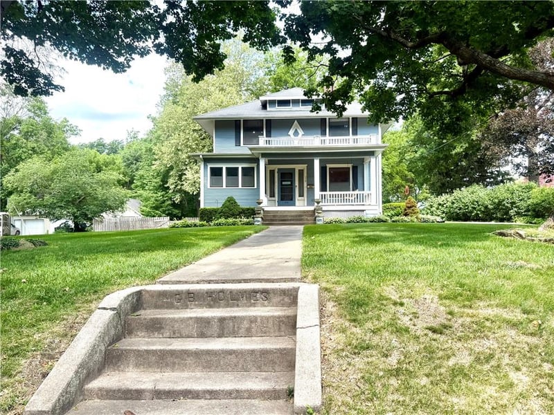 210 Grand Ave, Maryville, MO 64468
