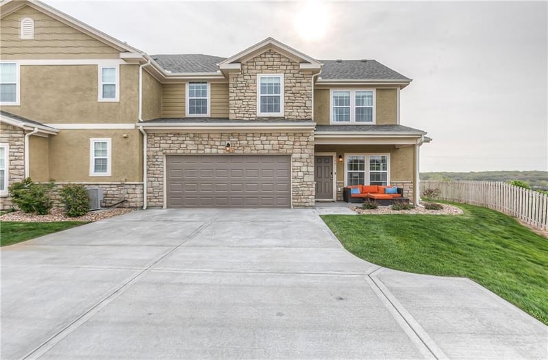 16058 Fontana St #306, Overland Park, KS 66085
