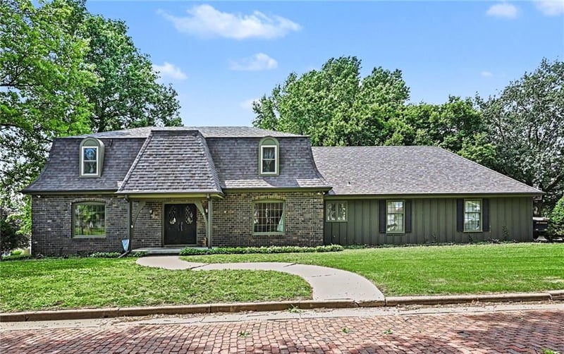 137 E Elm St, Troy, KS 66087