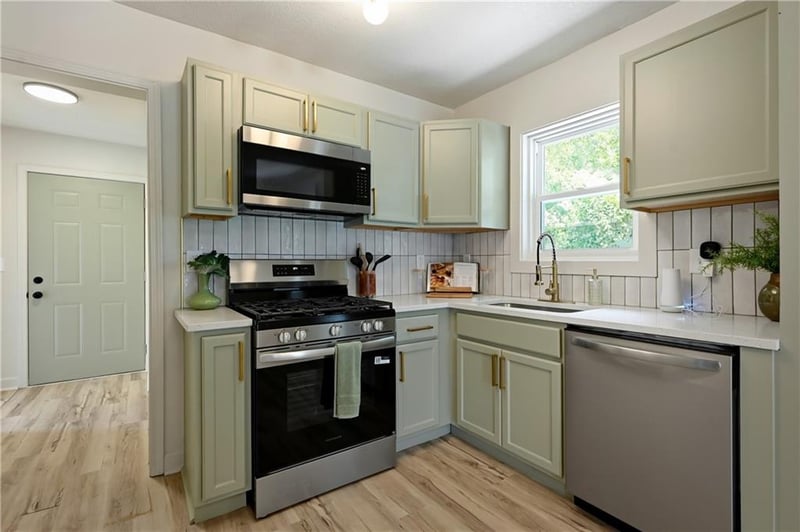 104 N Huttig Ave, Independence, MO 64053