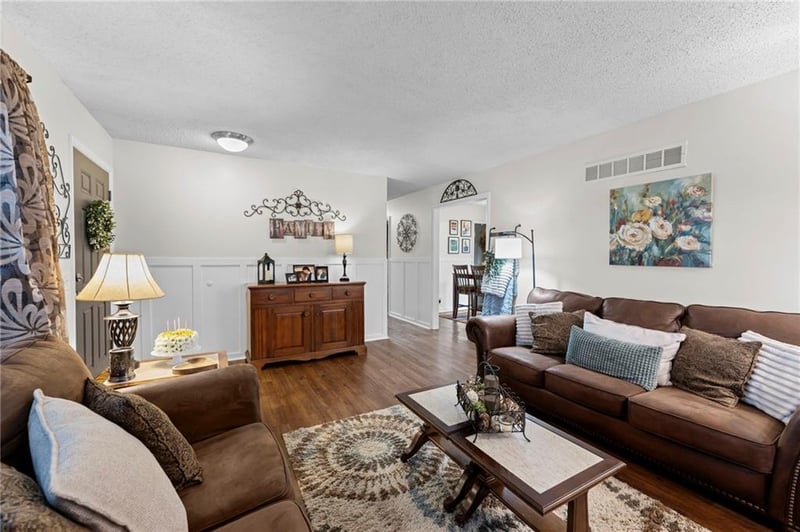 14113 92nd Ter, Lenexa, KS 66215