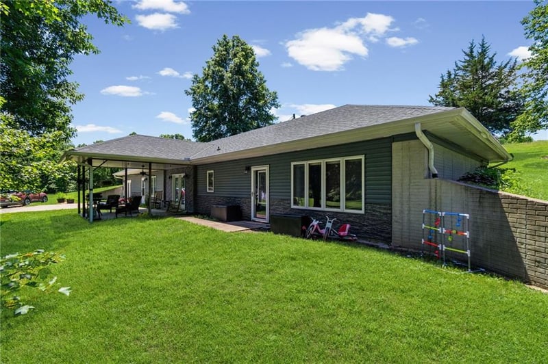20776 Cr 110 Rd, Tina, MO 64633