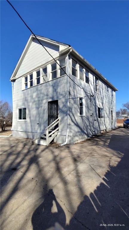 5107 26th St, Kansas City, MO 64127