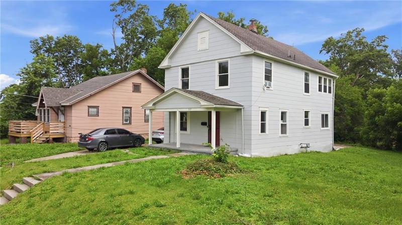 5107 26th St, Kansas City, MO 64127
