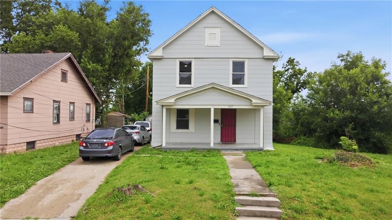 5107 26th St, Kansas City, MO 64127