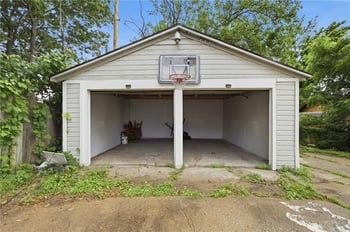 5107 E 26th St, Kansas City, MO 64127