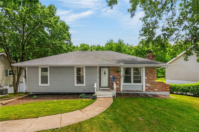 8019 Brooklyn Ave, Kansas City, MO 64118