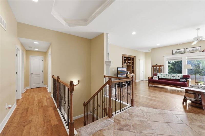 6121 N Cypress Ct, Kansas City, MO 64119
