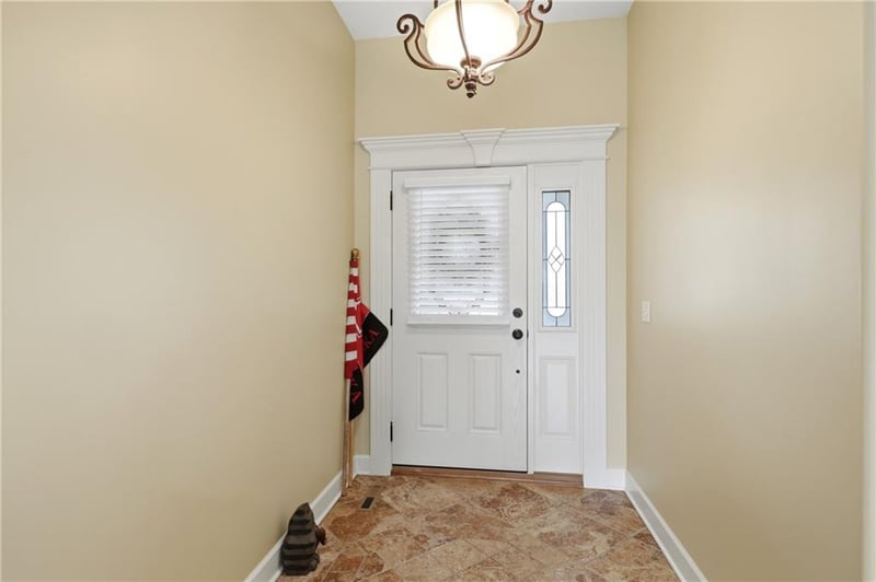 6121 N Cypress Ct, Kansas City, MO 64119