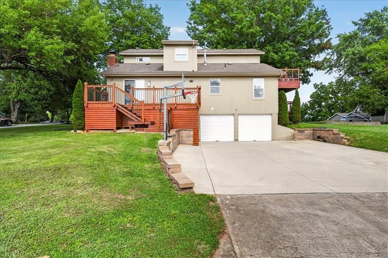 2133 NE Todd George Rd, Lee's Summit, MO 64086