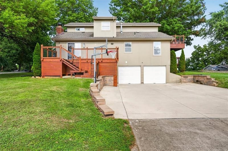 2133 NE Todd George Rd, Lee's Summit, MO 64086