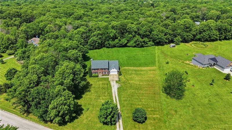 792 1621st Rd, Bates City, MO 64011
