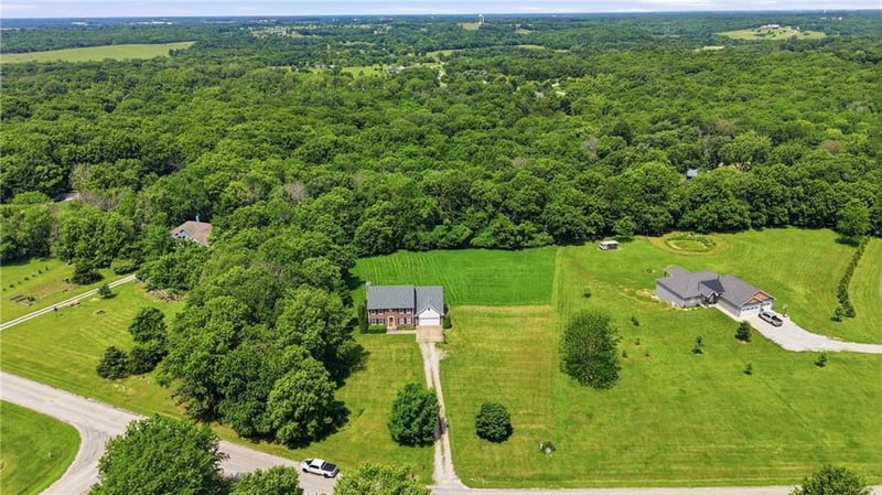 792 1621st Rd, Bates City, MO 64011