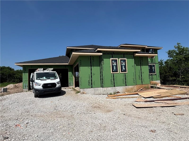 18516 W Floyd St, Overland Park, KS 66085