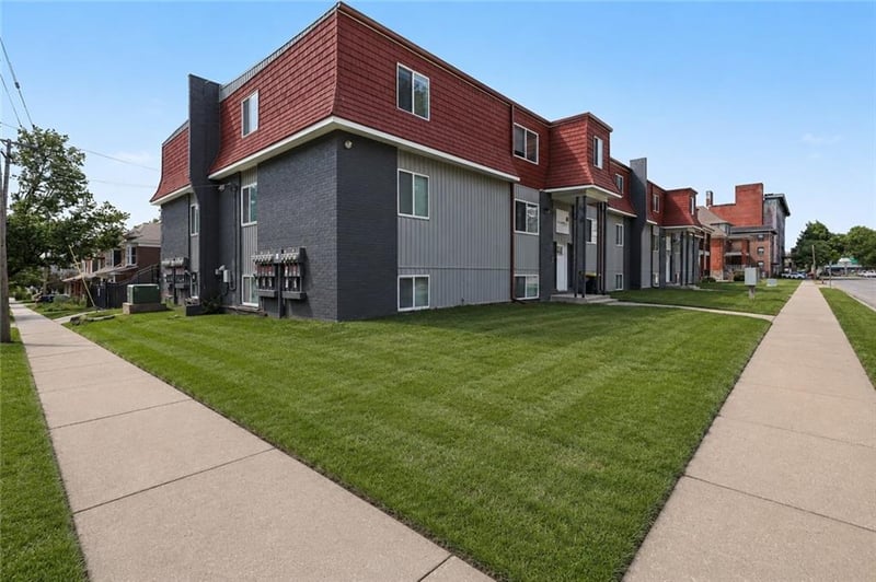 3240 Harrison St, Kansas City, MO 64109