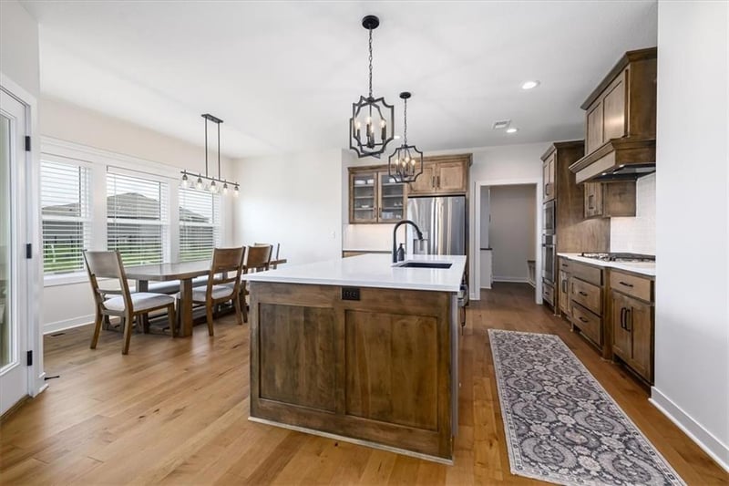 16872 Norton St, Olathe, KS 66062