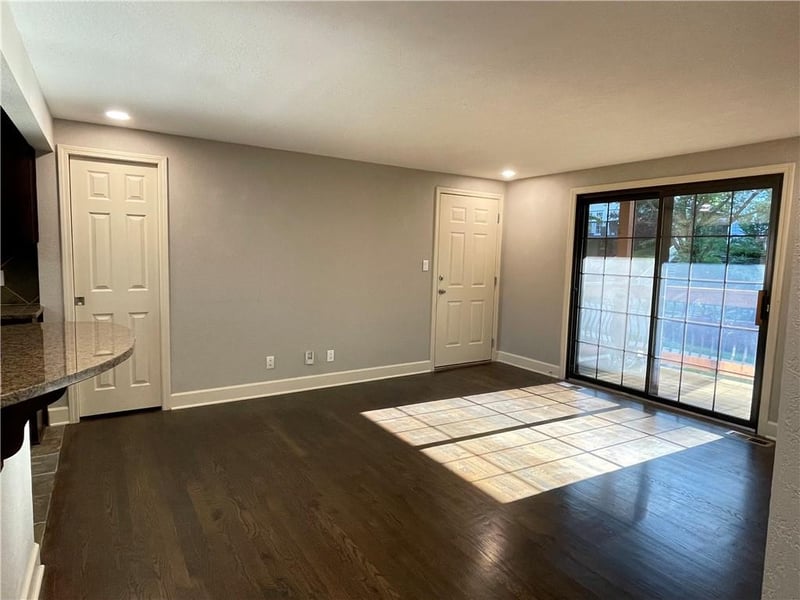 4537 Holly St #Apt 2, Kansas City, MO 64111