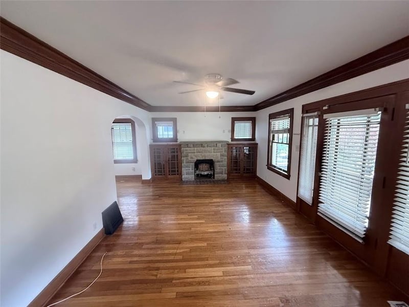 842 Barnett Ave, Kansas City, KS 66101