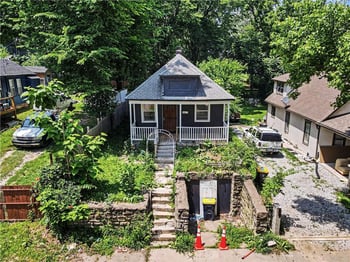 2524 Kensington Ave, Kansas City, MO 64127