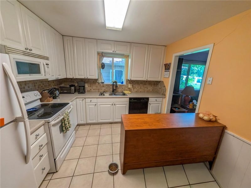 308 E 78th Ter, Kansas City, MO 64114