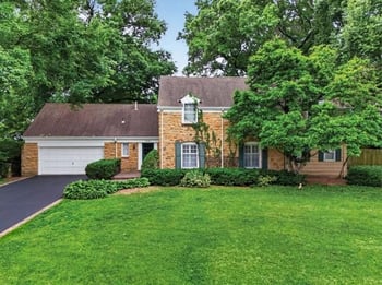 829 W 54th Ter, Kansas City, MO 64112