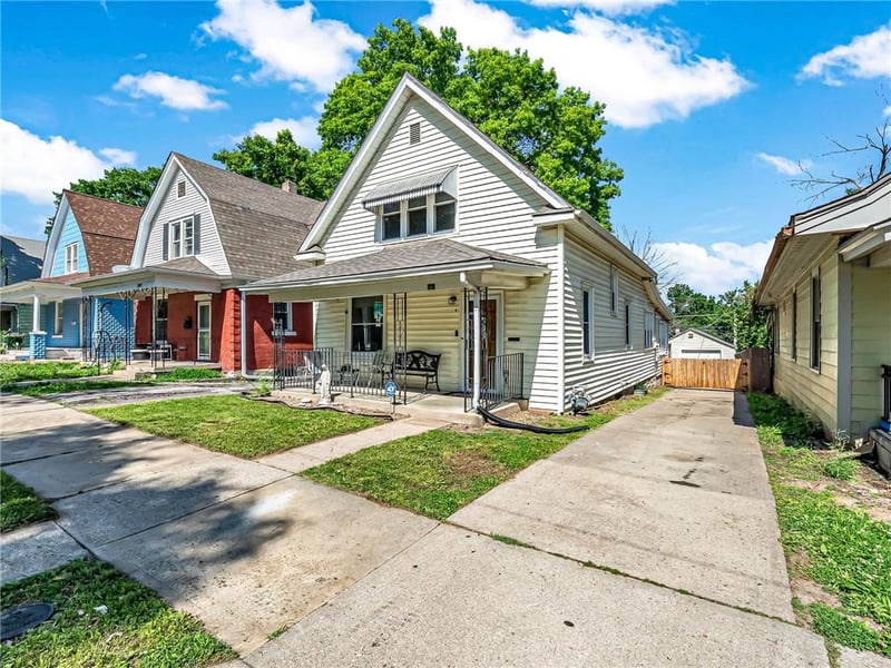 305 14th St, Kansas City, KS 66102