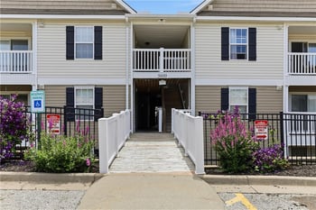 5600 NE 80th Ter #2C, Kansas City, MO 64119