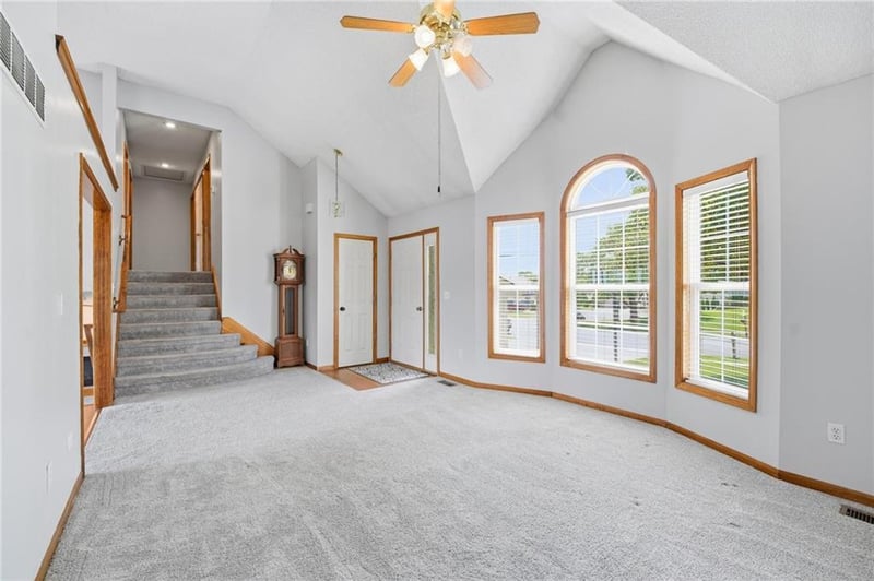8623 N Sheldon Ave, Kansas City, MO 64153