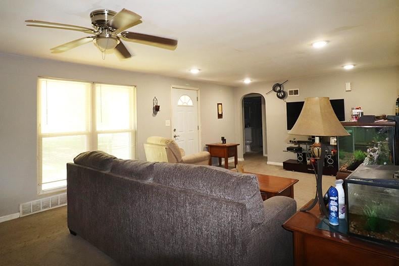 6420 Leavenworth Rd, Kansas City, KS 66104