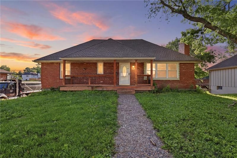 3404 Grand Ave, Independence, MO 64055