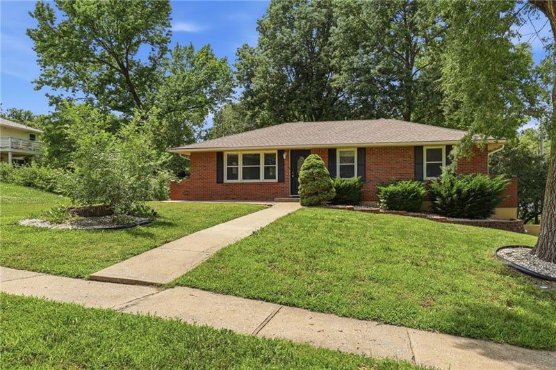 8506 Maple Ave, Kansas City, MO 64138