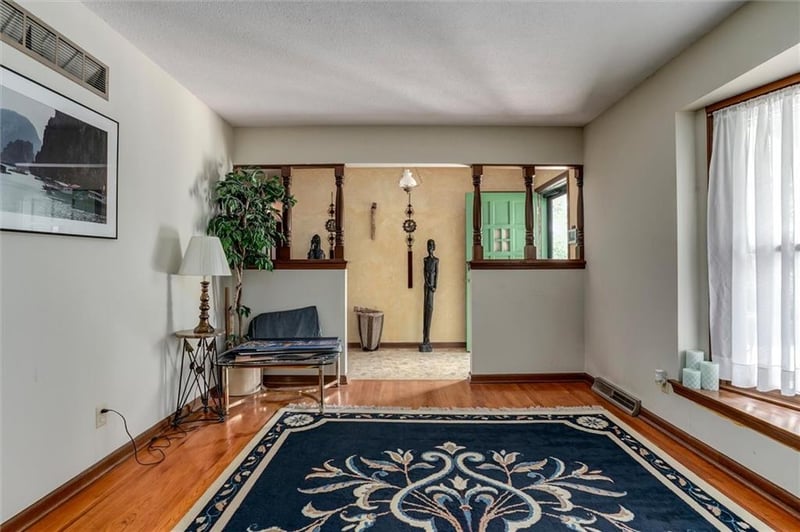 7912 Elizabeth Ave, Kansas City, KS 66112