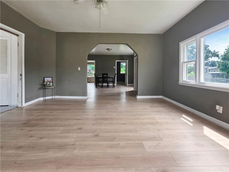 2101 Jefferson St, Lexington, MO 64067