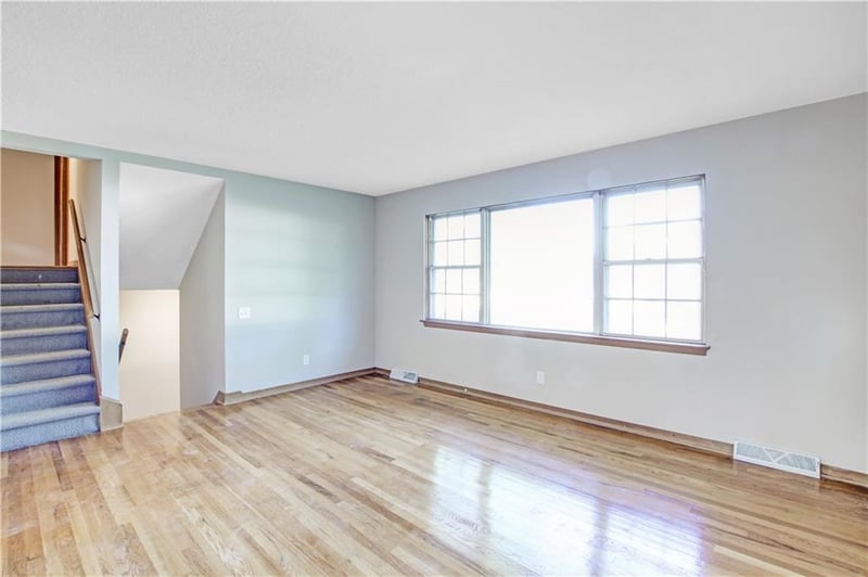 1326 62nd Pl, Kansas City, KS 66102