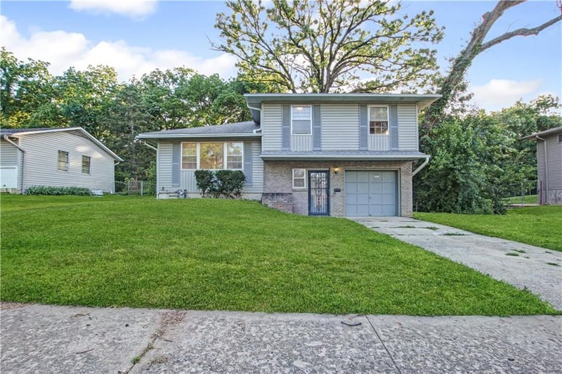 1326 62nd Pl, Kansas City, KS 66102