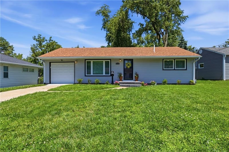 12718 92 St, Lenexa, KS 66215