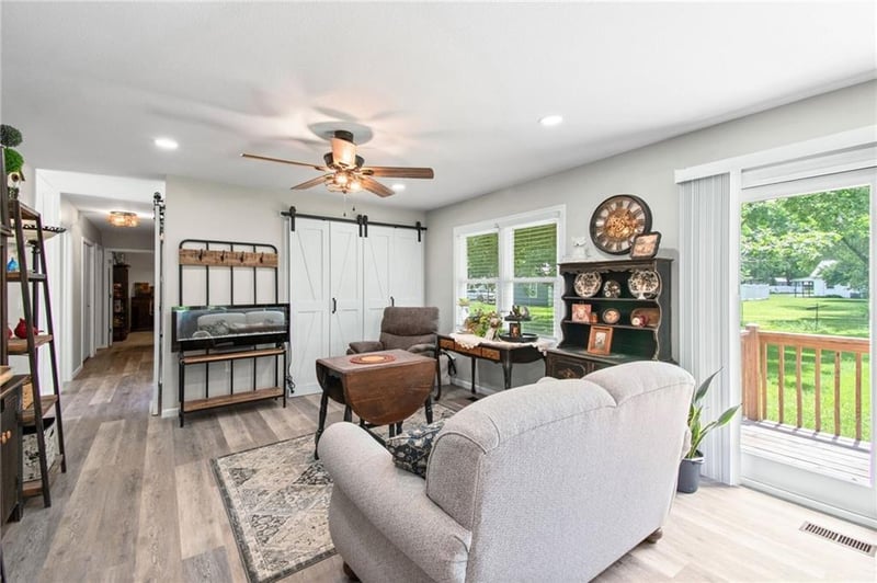 1205 5th Ter, Cameron, MO 64429