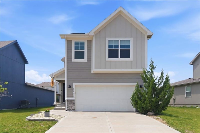8803 8th St, Blue Springs, MO 64064