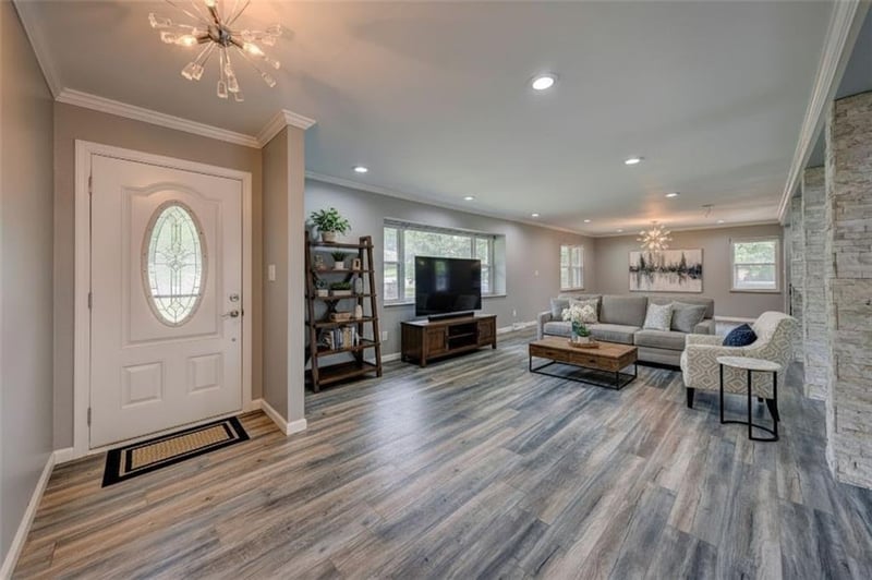 8901 Mission Rd, Leawood, KS 66206